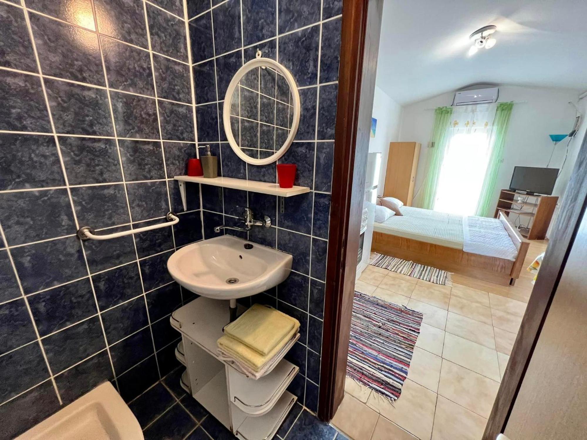 Apartmani Lidija Karin Donji Donji Karin Eksteriør billede