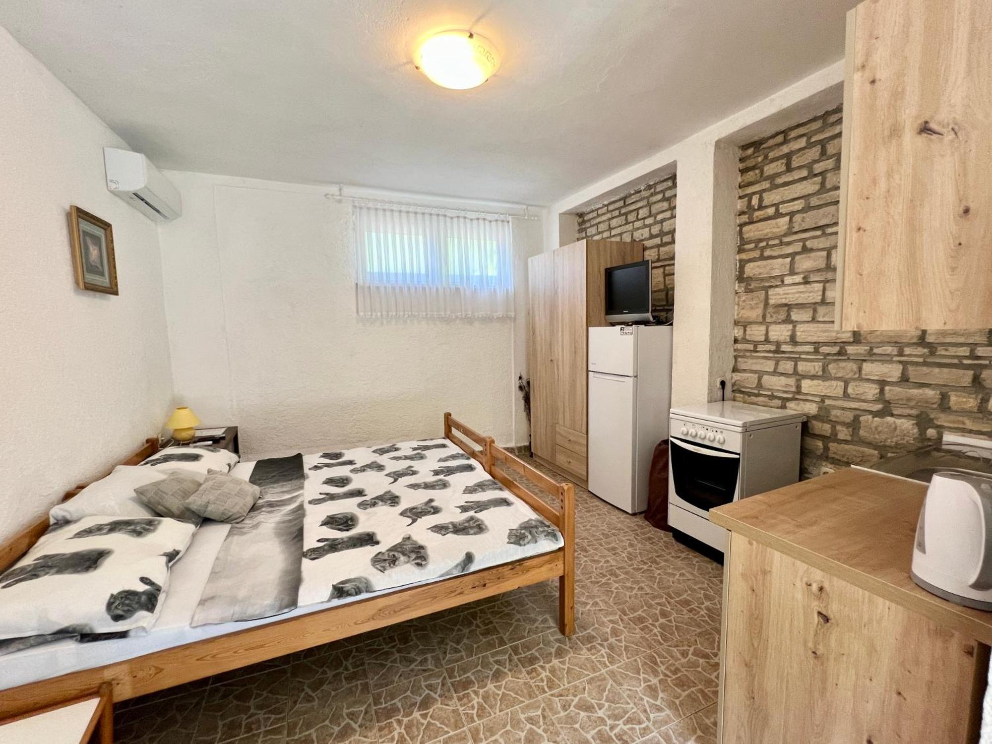 Apartmani Lidija Karin Donji Donji Karin Eksteriør billede
