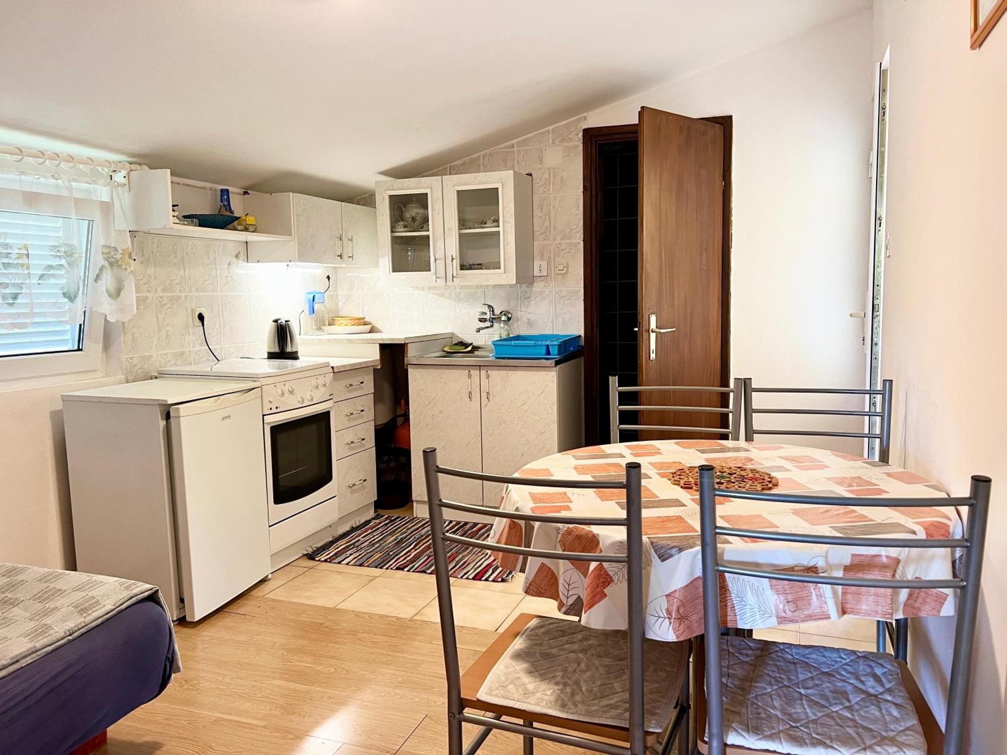 Apartmani Lidija Karin Donji Donji Karin Eksteriør billede