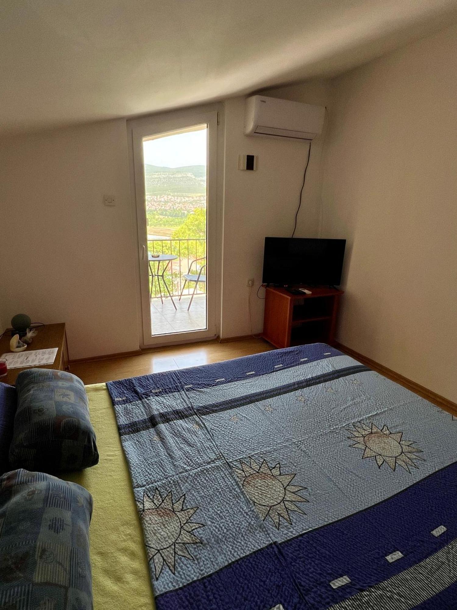 Apartmani Lidija Karin Donji Donji Karin Eksteriør billede